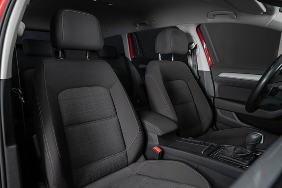 Volkswagen Passat 7 of 17