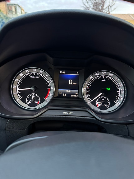 Skoda Octavia 12 of 17