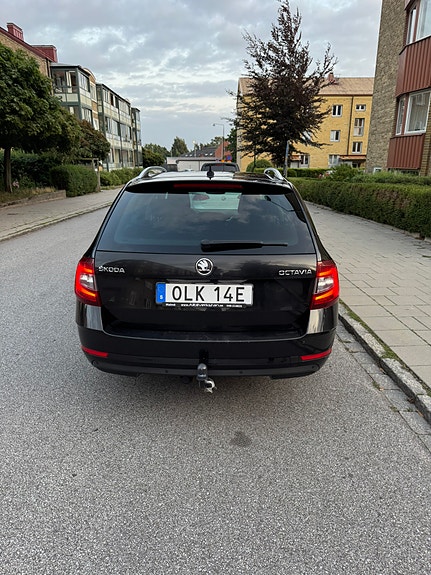 Skoda Octavia 6 of 17