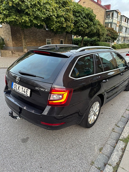 Skoda Octavia 7 of 17