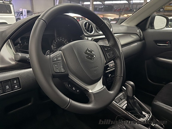 Suzuki Vitara 3 of 5