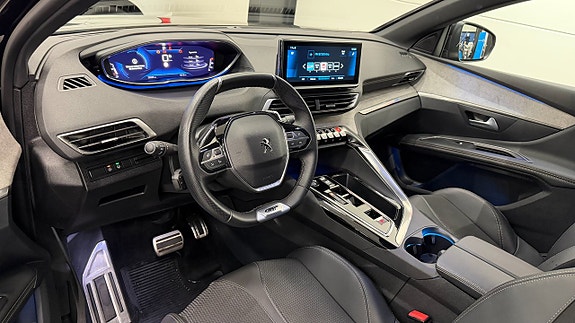 Peugeot 3008 4 of 5
