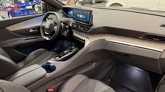 Peugeot 3008 8 of 14