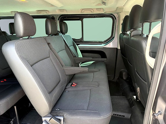 Opel Vivaro 6 of 10