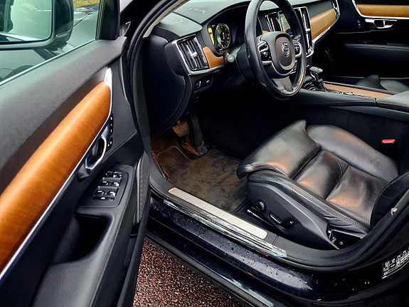 Volvo S90 12 of 21