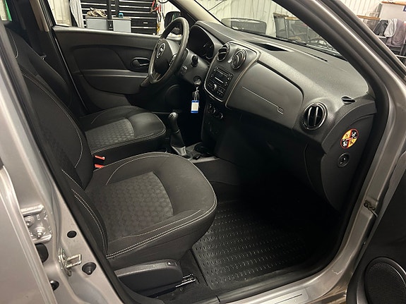 Dacia Logan 6 of 7