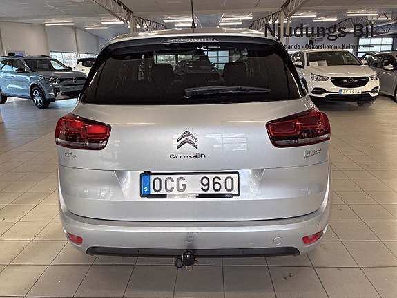 Citroen C4 Picasso 12 of 12