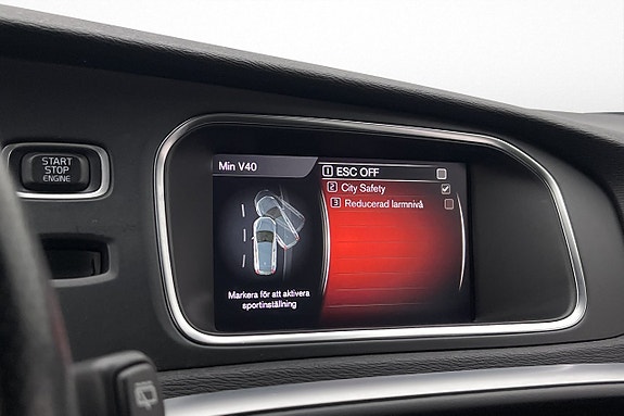 Volvo V40 17 of 21