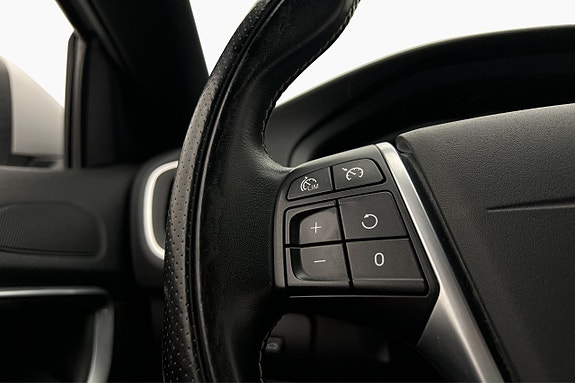 Volvo V40 11 of 21