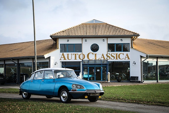 Citroen DS19 3 of 5