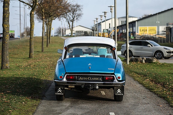Citroen DS19 7 of 15