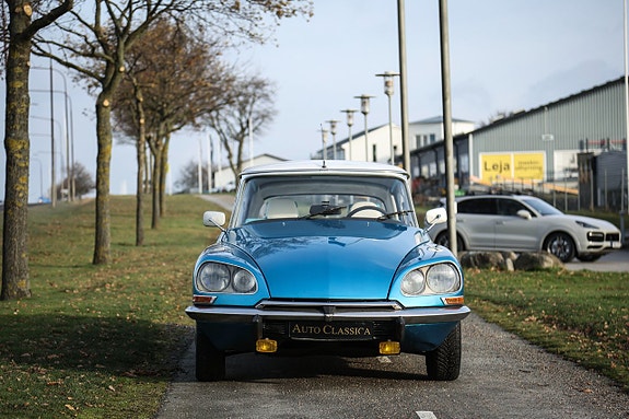 Citroen DS19 4 of 5
