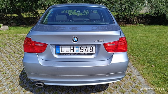 BMW 316i 2 of 6