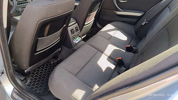 BMW 316i 3 of 6