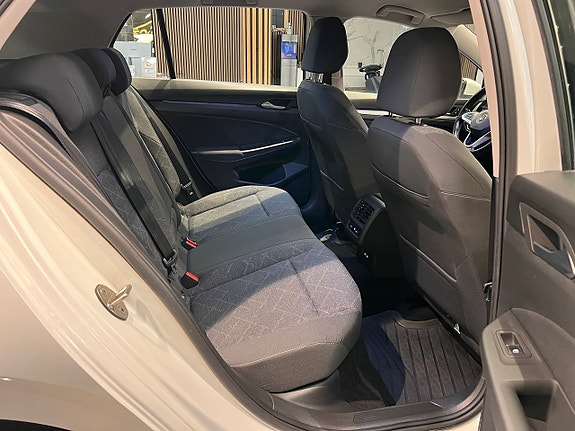 Volkswagen Golf I 27 of 30