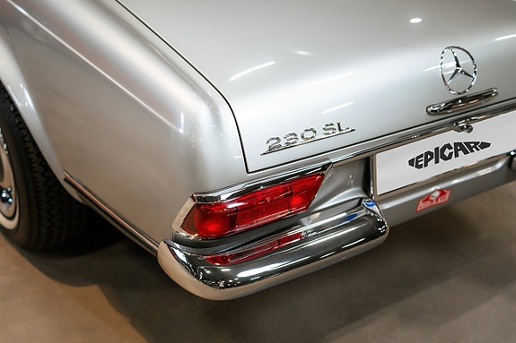 Mercedes-Benz 230 SL 12 of 27