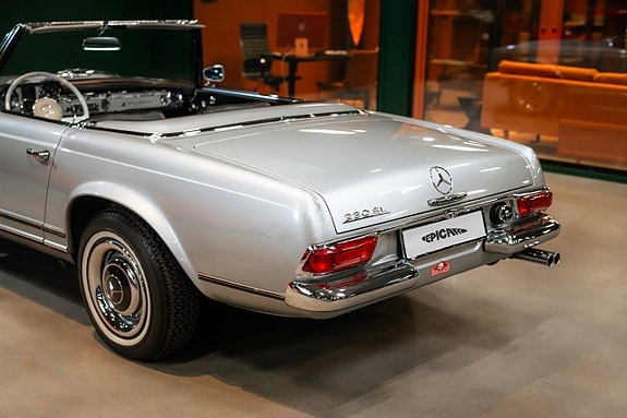 Mercedes-Benz 230 SL 6 of 27