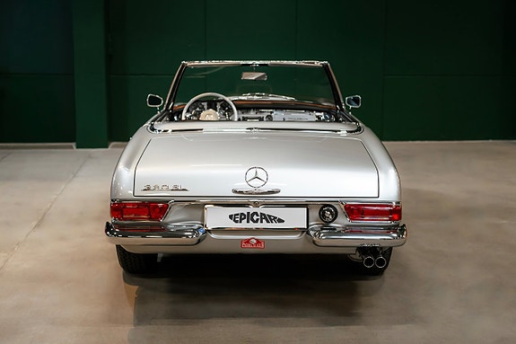 Mercedes-Benz 230 SL 10 of 27