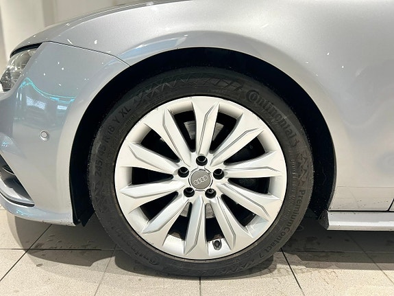 Audi A7 4 of 5