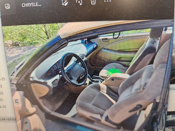 Chrysler Sebring 3 of 4