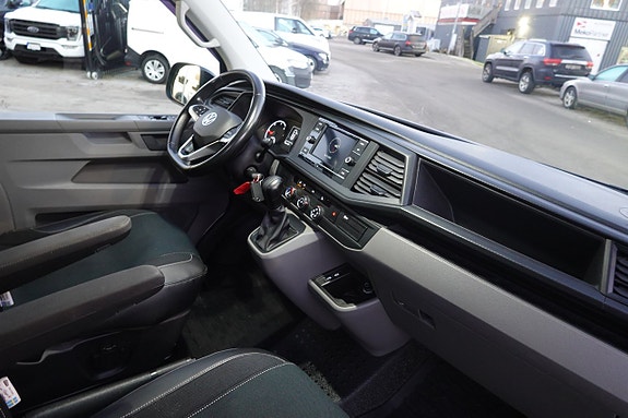 Volkswagen Transporter 12 of 18