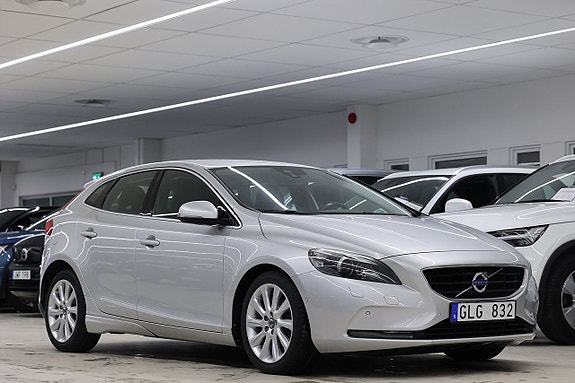 Volvo V40 6 of 21