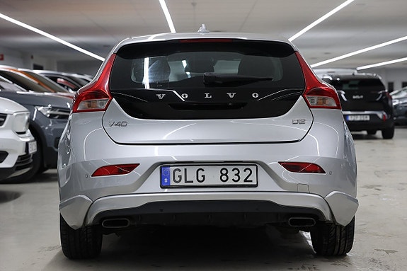 Volvo V40 8 of 21