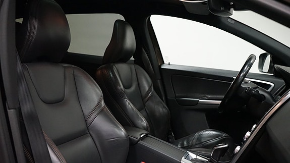 Volvo XC60 9 of 22