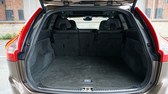 Volvo XC60 8 of 24