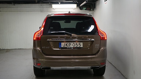 Volvo XC60 5 of 22