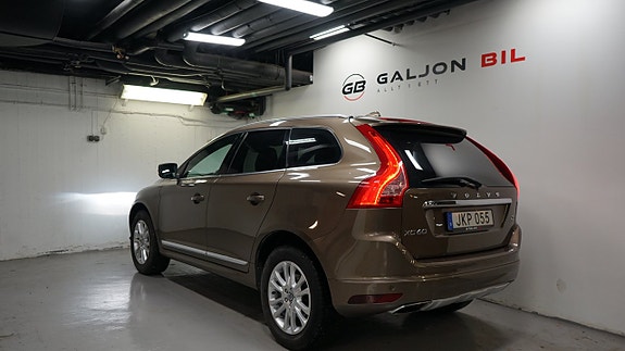 Volvo XC60 4 of 22