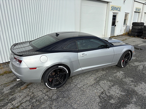 Chevrolet Camaro SS 4 of 5