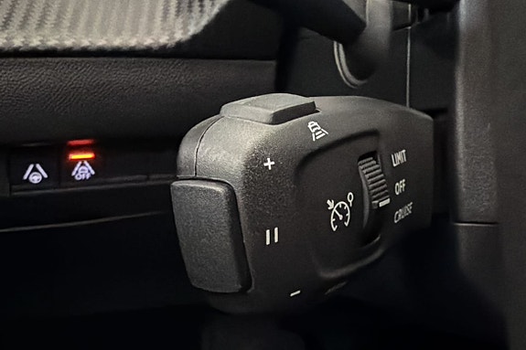 Peugeot 2008 12 of 14