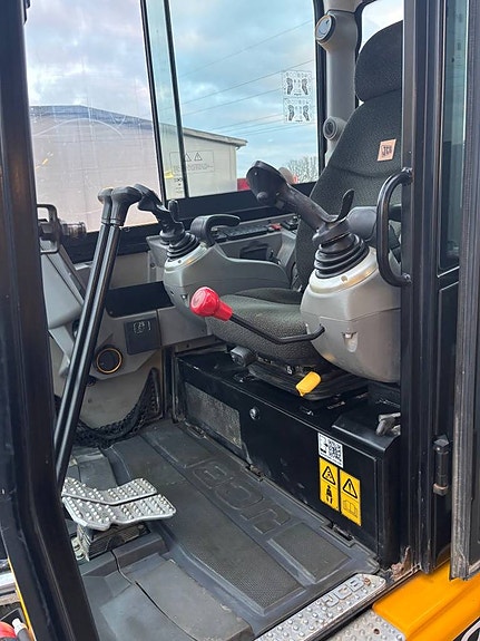 Bandgrävare JCB 100 C-2 7 of 8