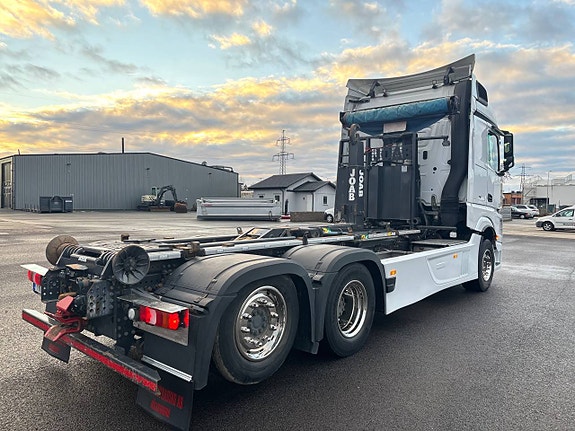 Mercedes Actros 2551 Lastväxlare Låga mil 4 of 9