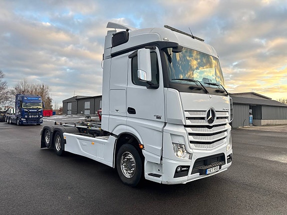 Mercedes Actros 2551 Lastväxlare Låga mil 6 of 9