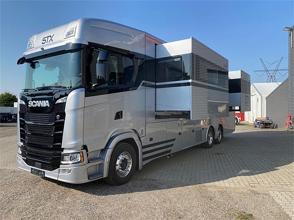 Scania Demo STX Mobilhome med 3 utskjut