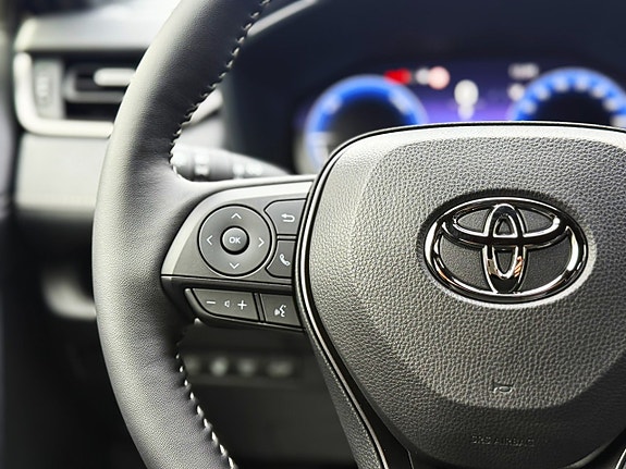 Toyota RAV4 17 of 26