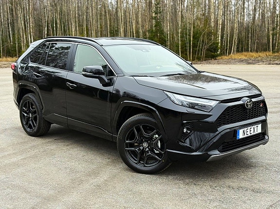 Toyota RAV4 7 of 26