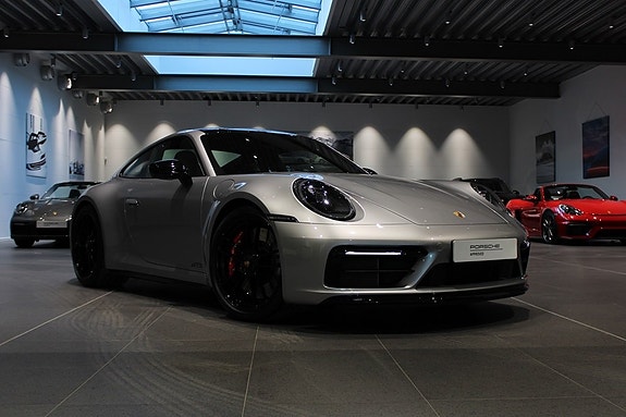 Porsche 911 Carrera GTS