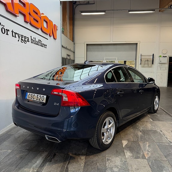 Volvo S60 4 of 11