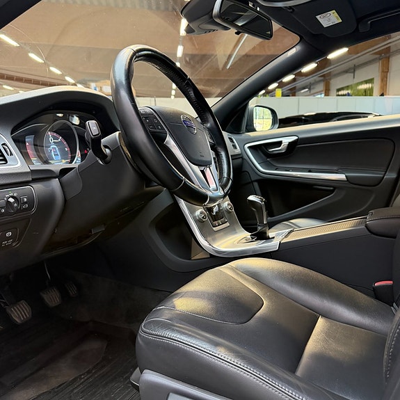 Volvo S60 8 of 11