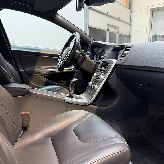 Volvo S60 11 of 11