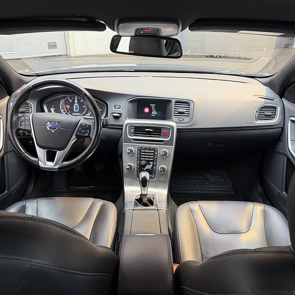Volvo S60 9 of 11