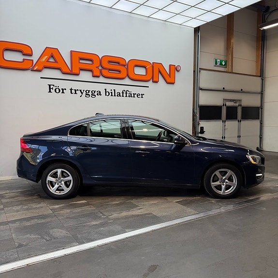 Volvo S60 3 of 11