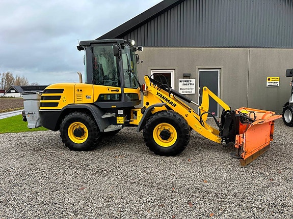 Yanmar V80 inkl snöutrustning// Terex TL80, L30 SÄLJES