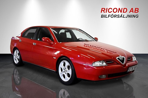Alfa Romeo 166