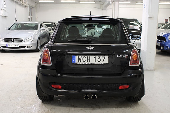 MINI Cooper S 15 of 16