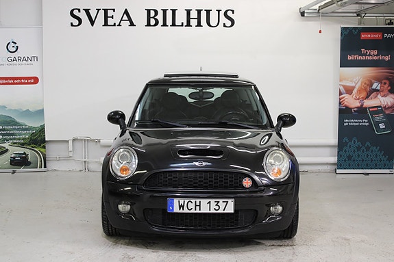 MINI Cooper S 2 of 16