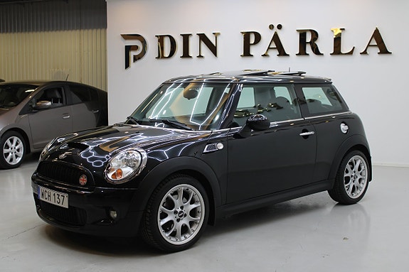MINI Cooper S 3 of 12